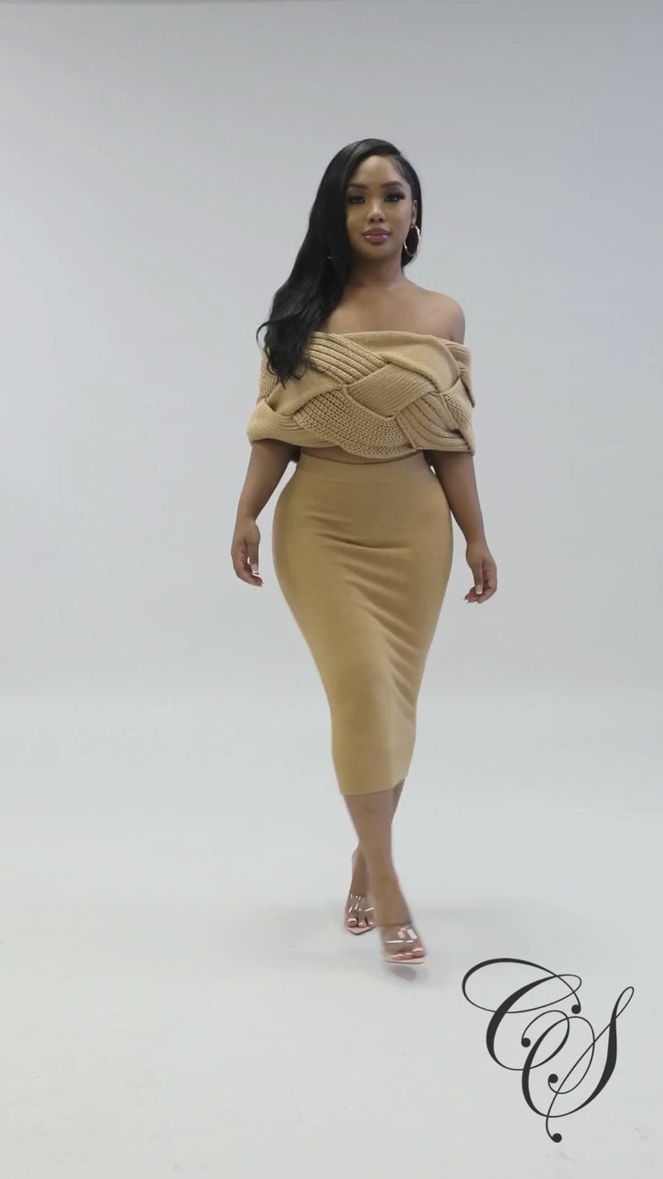 Dariana Chunky Cable Knit Skirt Set