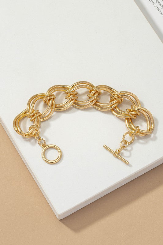 Double layer chunky chain bracelet toggle closure