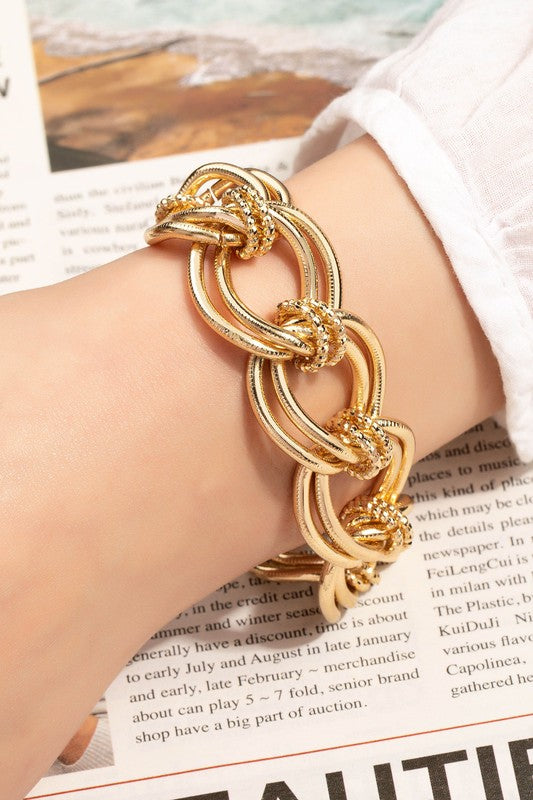 Double layer chunky chain bracelet toggle closure