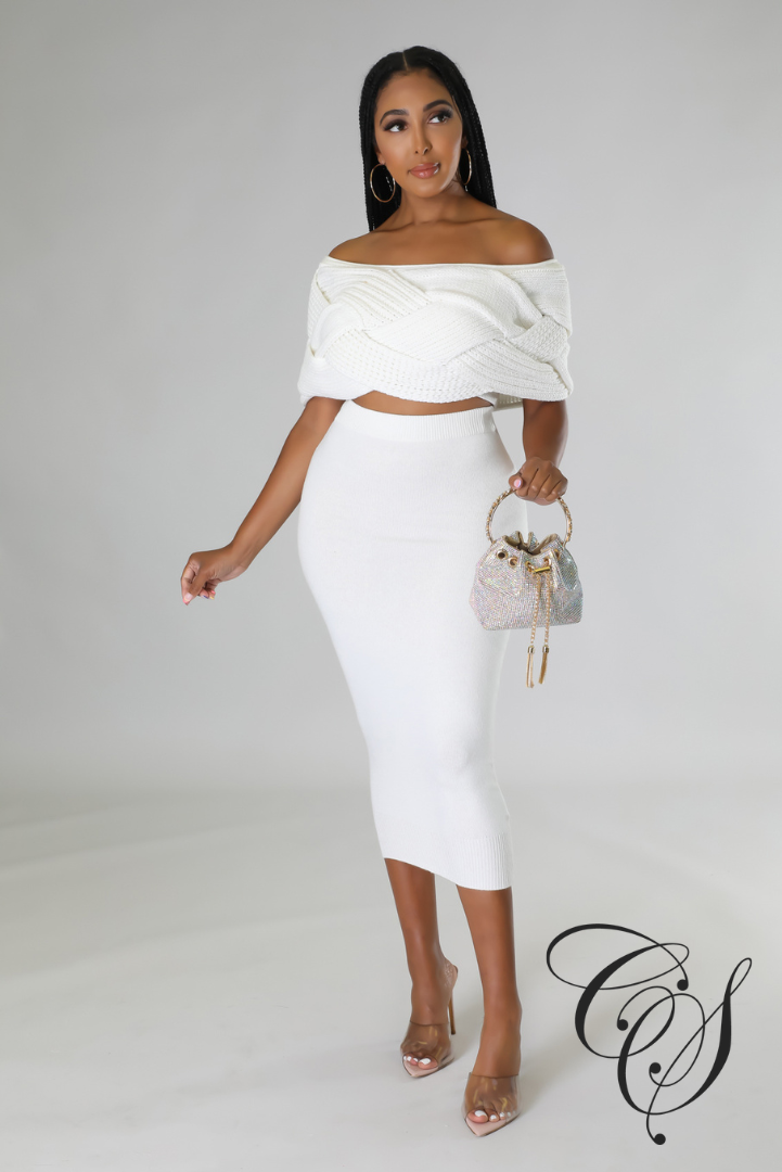 Dariana Chunky Cable Knit Skirt Set