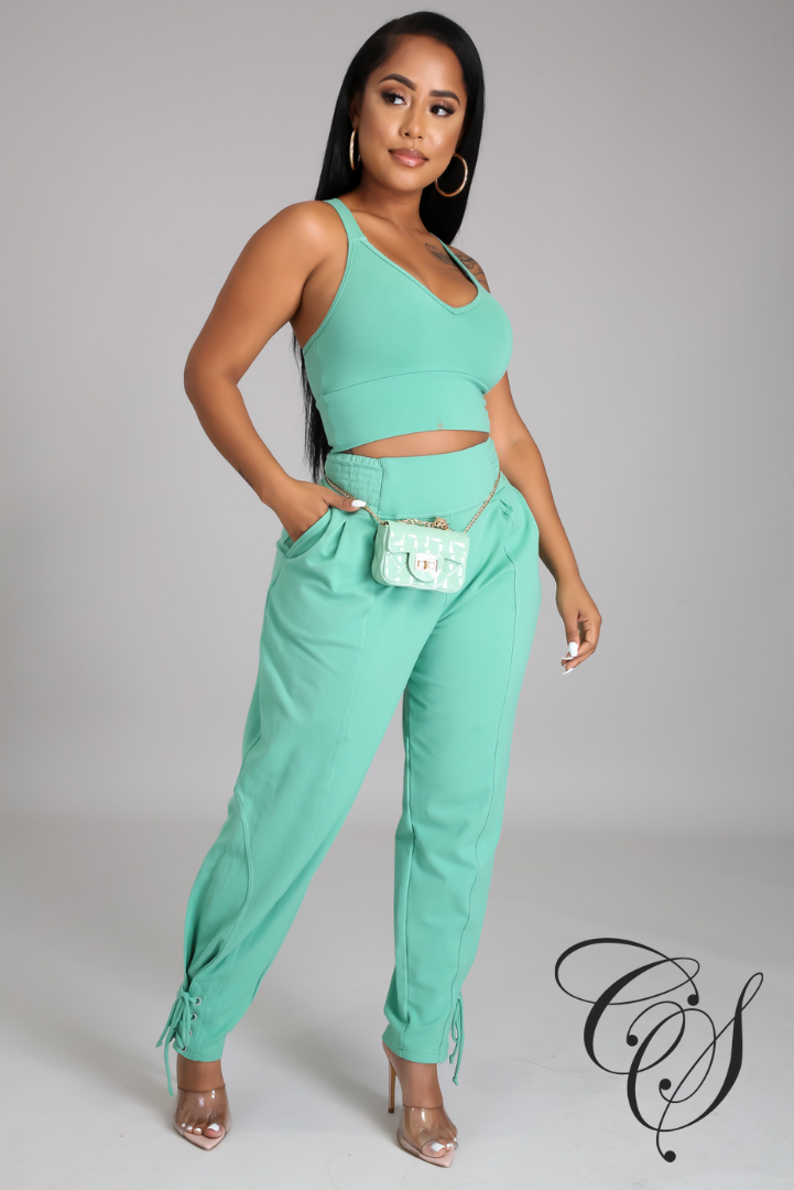 Evona Crop Top with French Terry Baggy Pant