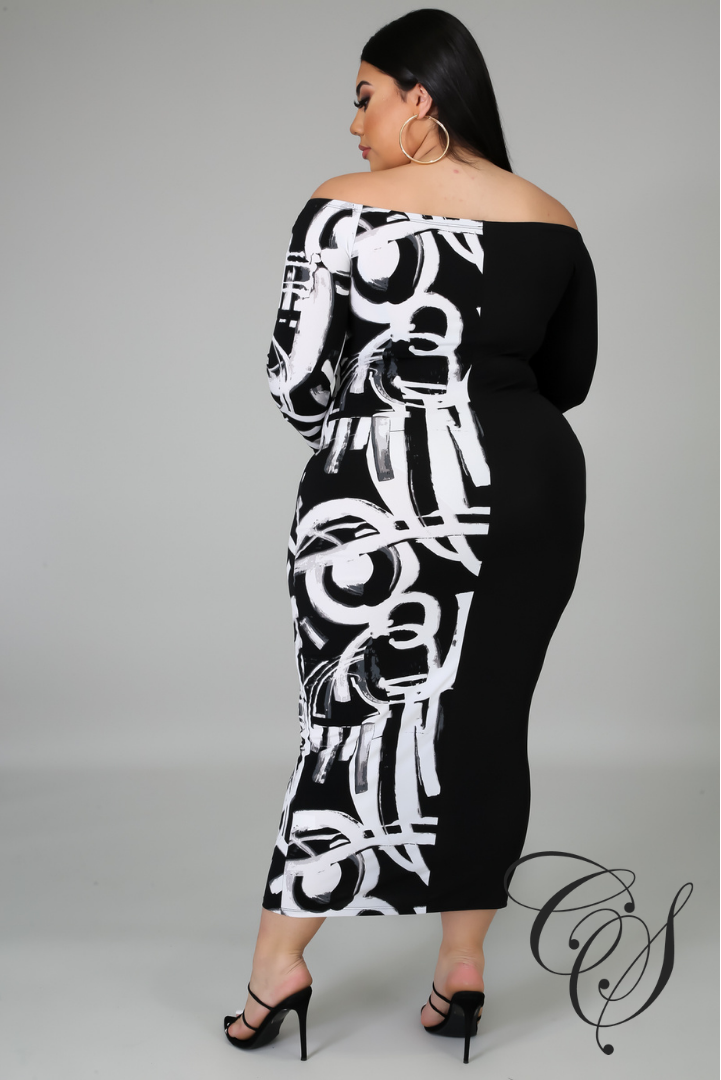 Ava Monochrome Abstract Maxi Dress